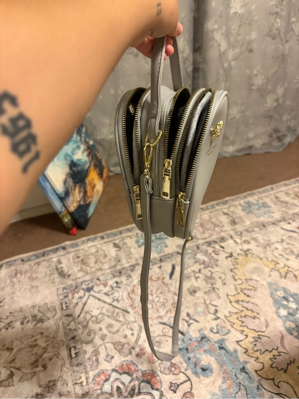 Stylish Triple-Zip Crossbody Bag in Light Gray with Gold Hardware
